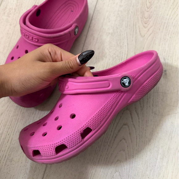 Pink Crocs Clogs - Picture 1 of 3